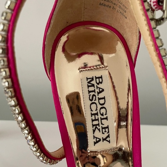 Brand New Badgley Mischka Hot Pink Heels - Picture 4 of 4